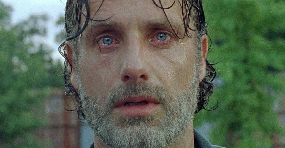 Walking Dead Robert Kirkman Regrets Rick Not Losing His Hand on TV Walking Dead Robert Kirkman Regrets Rick Not Losing His Hand on TV